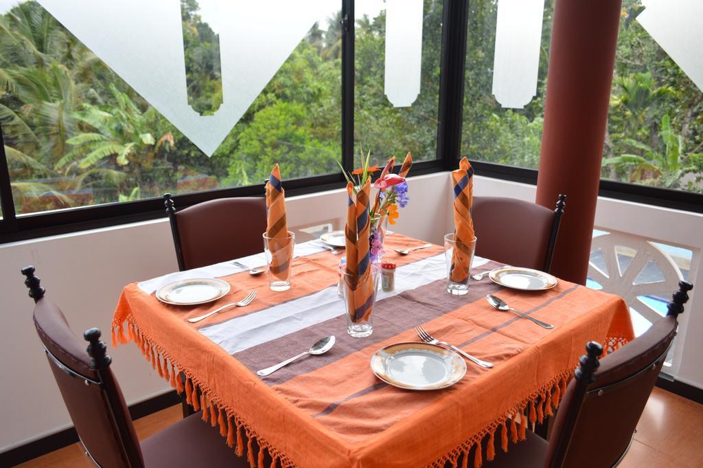 Green View Holiday Resort แคนดี้ ภายนอก รูปภาพ
