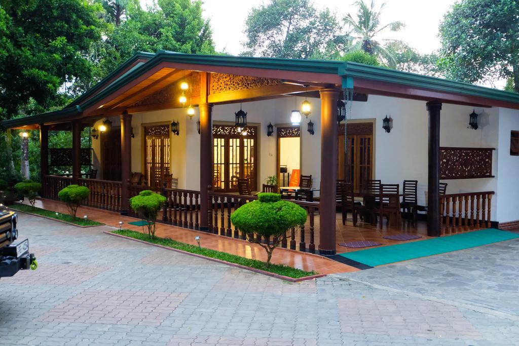 Green View Holiday Resort แคนดี้ ภายนอก รูปภาพ
